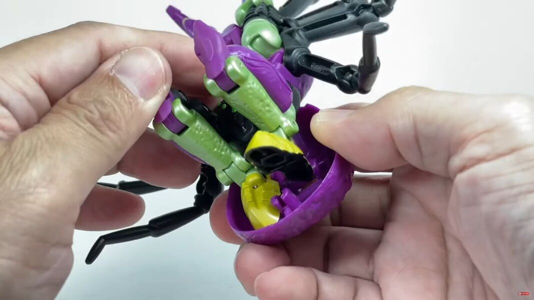 Transformers Legacy Predacon Tarantulas In Hand Image  (11 of 48)